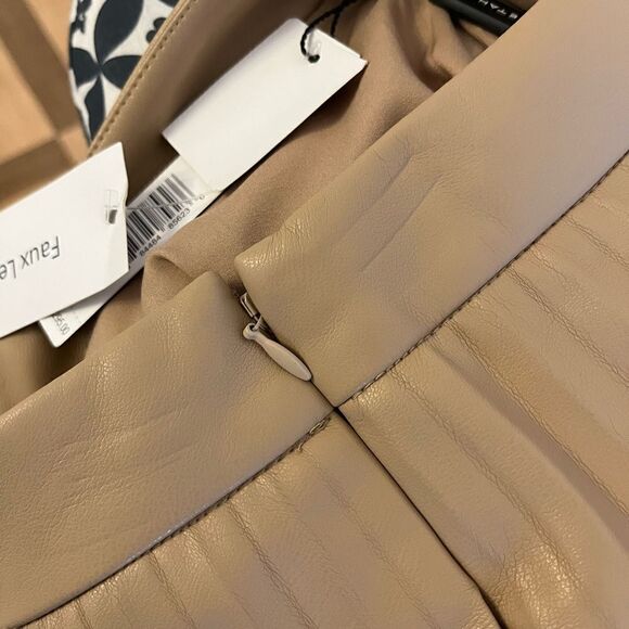 ELIE TAHARI ​Faux Leather Pleated Skirt - Picture 7 of 10